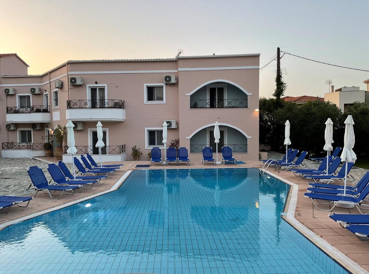 Sunyard Apartments & Studios Appart hôtel Argassi